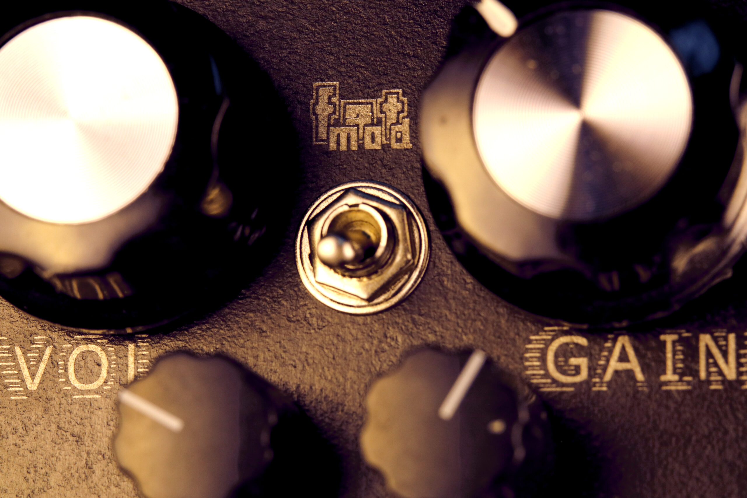 Eat Your Heart Out - high gain germanium fuzz - Image 5