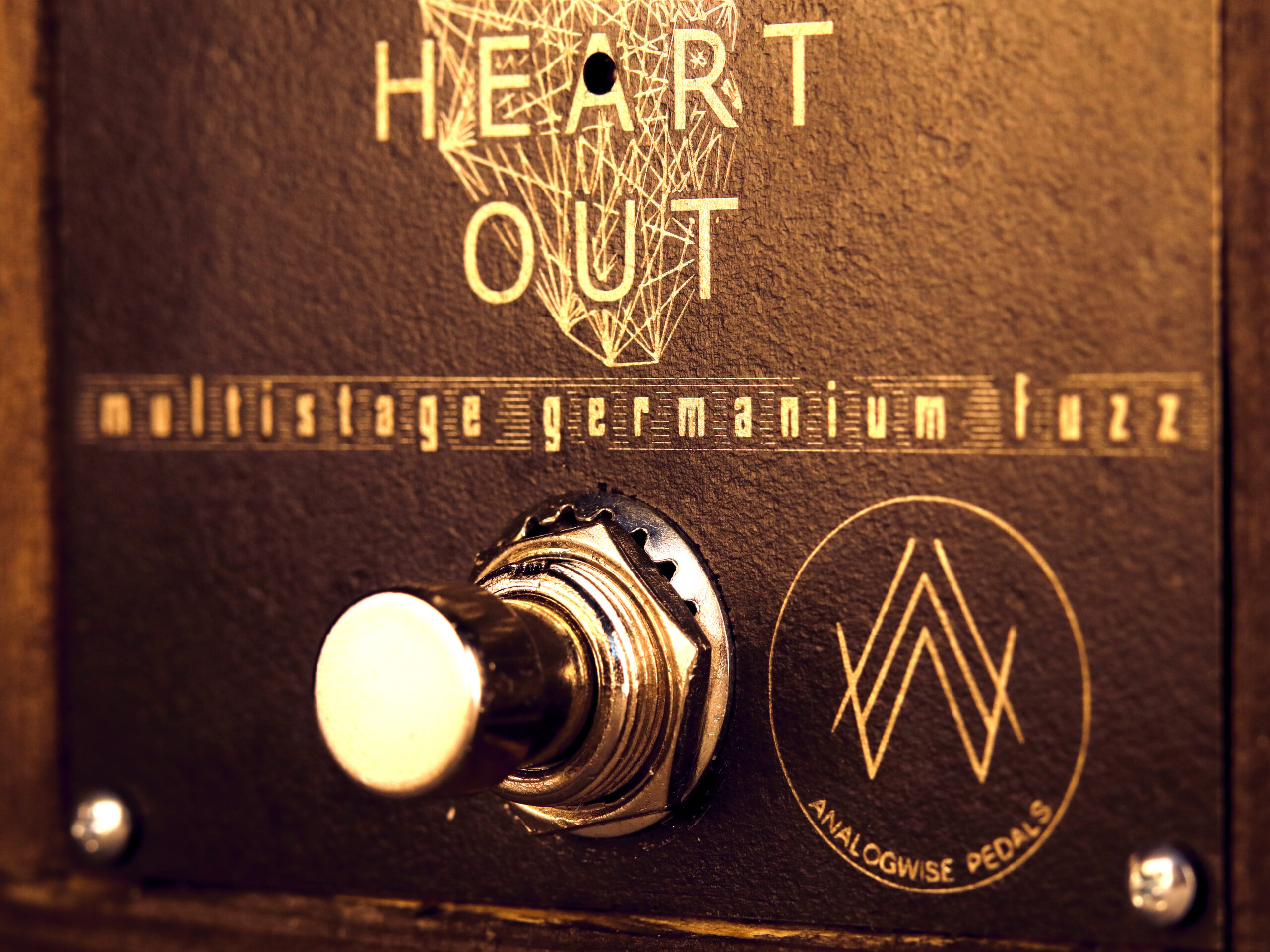 Eat Your Heart Out - high gain germanium fuzz - Image 2